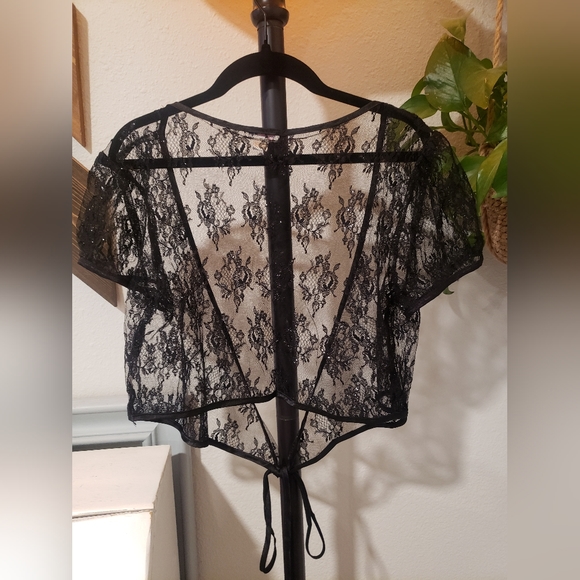 Black Lace Tie around Shawl-SZ XL - Picture 2 of 3